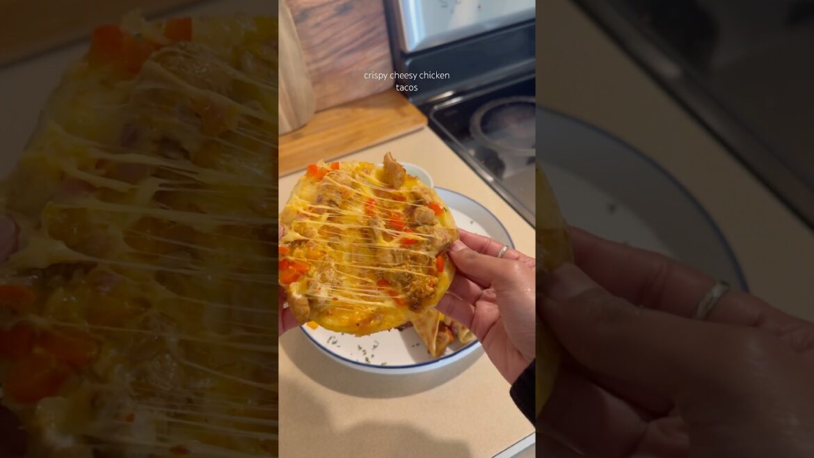 Chicken Tacos #easyrecipe #quickrecipe #food #shorts #recipe #tacos #chicken #cheese #yummy #dinner