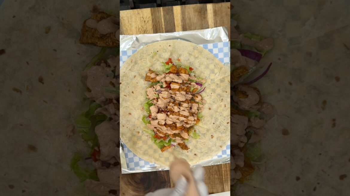 Raising Cane’s copycat sauce on chicken wraps lunchbox #shorts ￼