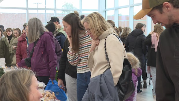 ‘Just incredible’: Gluten-free market in Charlottetown draws people with celiac disease 'Just incredible': Gluten-free market in Charlottetown draws people with celiac disease