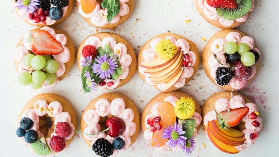 French biochemist shares 10 simple glucose hacks to control sugar spikes: ‘Have any type of sugar, they’re all same’