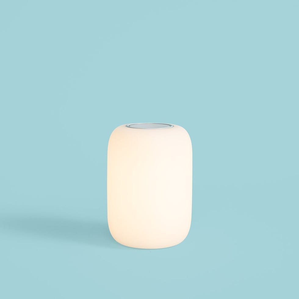 Glow Self-Dimming Light