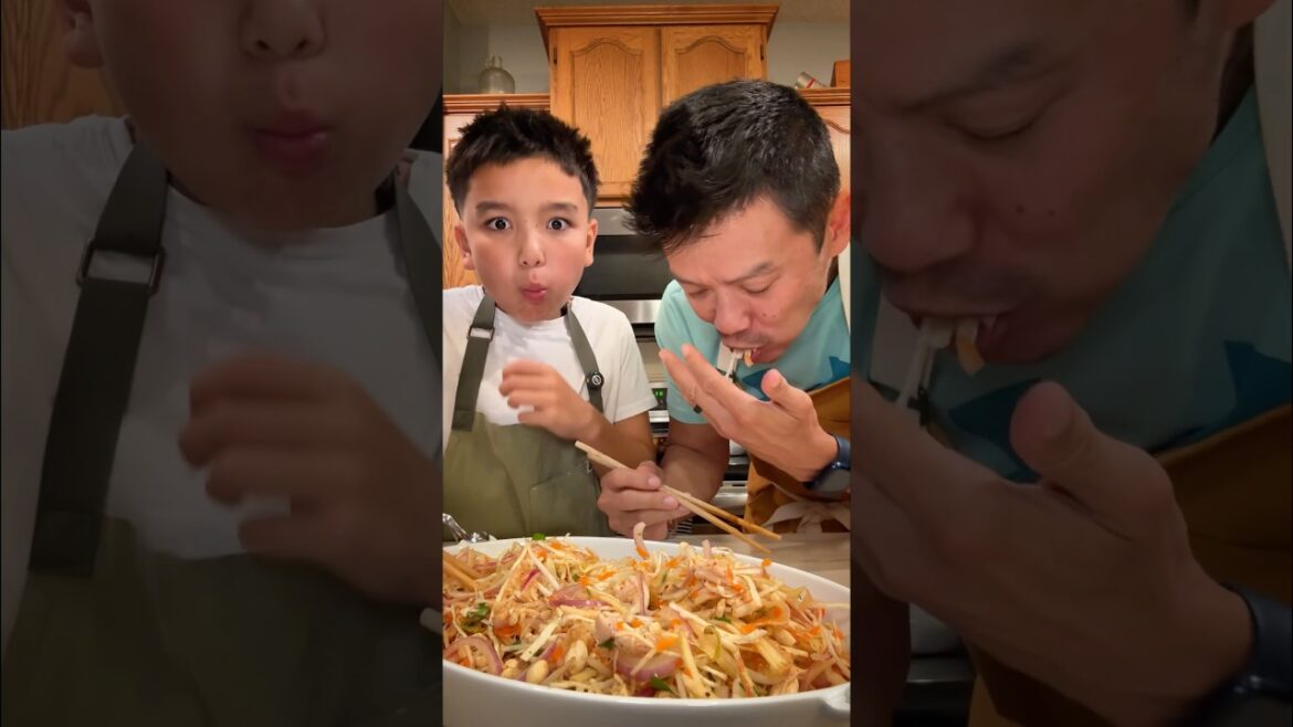 Fall Chicken Salad #chickensalad #fallrecipes #saladrecipe #dinnerideas #easyrecipe