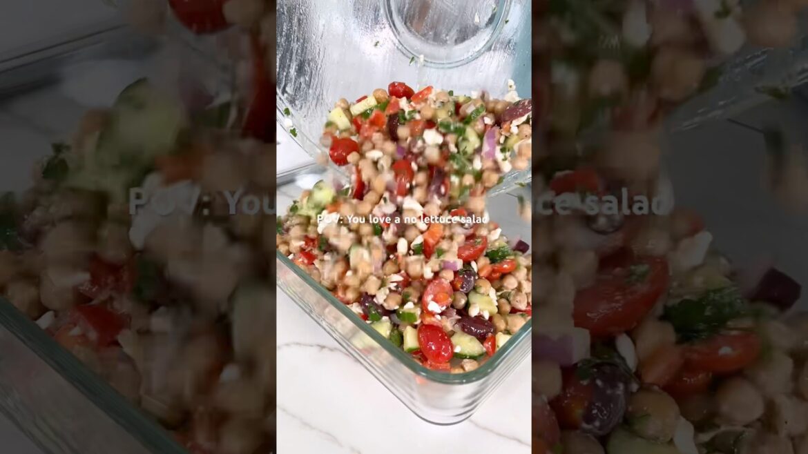 Low Calorie, High Fiber Chickpea Salad #mealprep #salad
