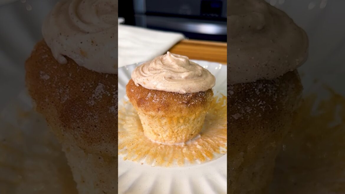 Tres Leches Churro Cupcakes Easy Recipe #shorts