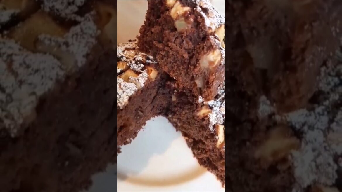 TORTA DI NOCI E MELE al  CACAO, profumata, soffice e facile da preparare