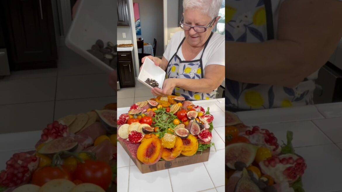 Fig burrata charcuterie ￼#cook #recipe #pasta #easyrecipe ##food #cooking #charcuterie #figs