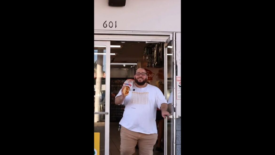 This is how you make a 32" OVERSTUFFED Shrimp poboy