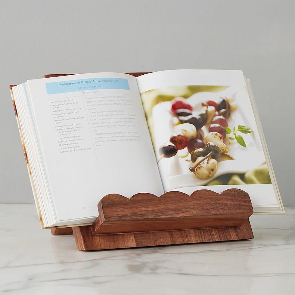 Scalloped Wood Cookbook Stand