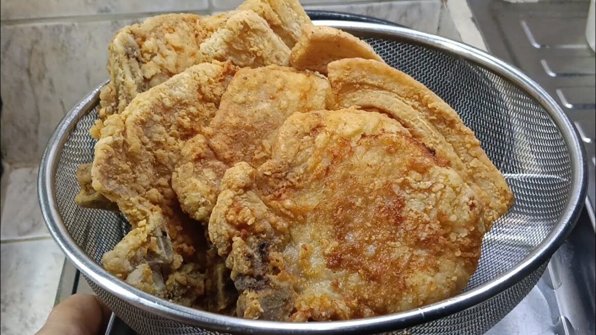 SIKRETO SA MALAMBOT AT HINDI MAKUNAT NA FRIED PORK CHOPS! CRISPY BUT JUICY INSIDE!