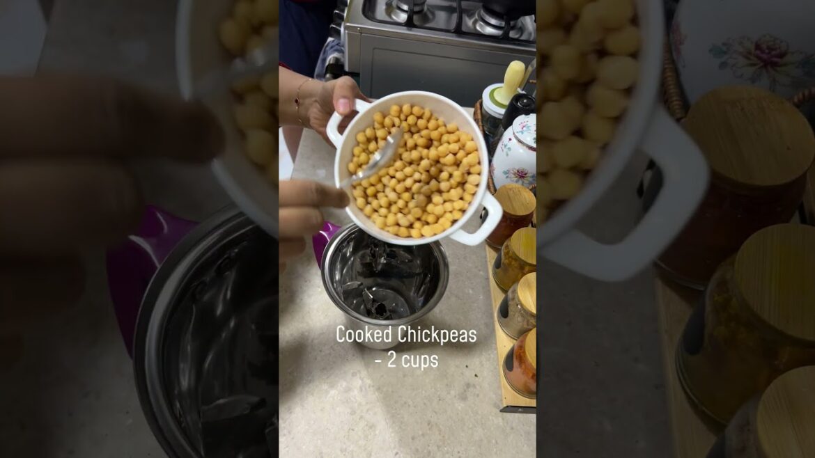 Creamy HUMMUS with Minced Meat #shorts Momtastic by Shamsheera