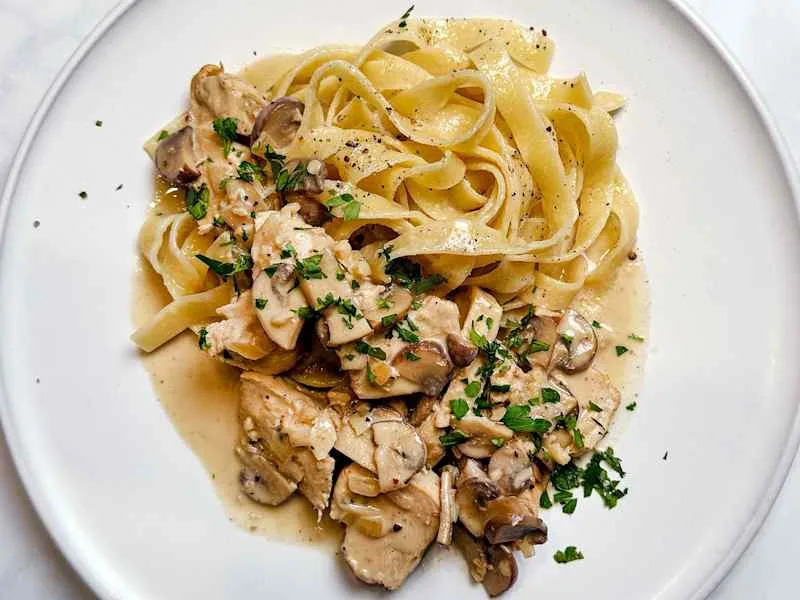 Chicken marsala pasta.