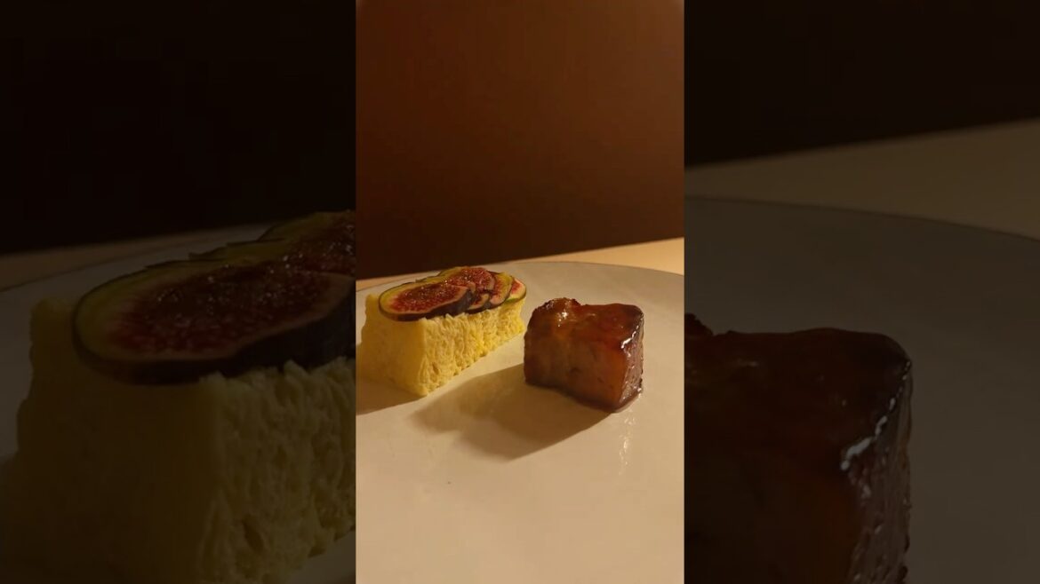 Panceta confitada y glaseada + torrija fría de higos | Solid & Liquid