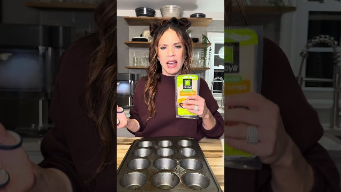 Spinach Artichoke Dip Wonton Cup Appetizer for Thanksgiving Spinach Artichoke Dip Wonton Cup Appetizer for Thanksgiving