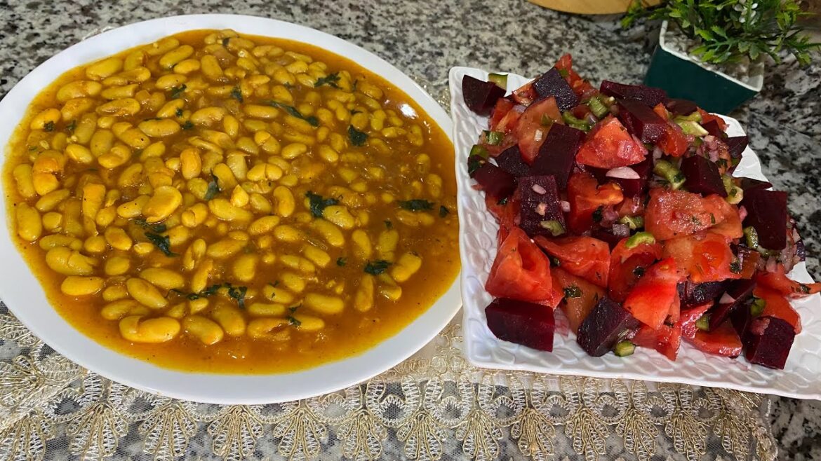 لوبيا لذيذة مع سلطة باربا ومطيشة… وجبة صحية واقتصادية غتعجبكم بزاف!” لوبيا لذيذة مع سلطة باربا ومطيشة… وجبة صحية واقتصادية غتعجبكم بزاف!”