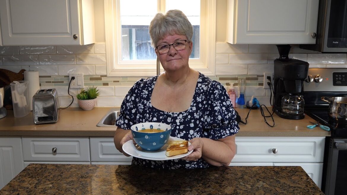 Delicious Homemade Lentil Soup Delicious Homemade Lentil Soup