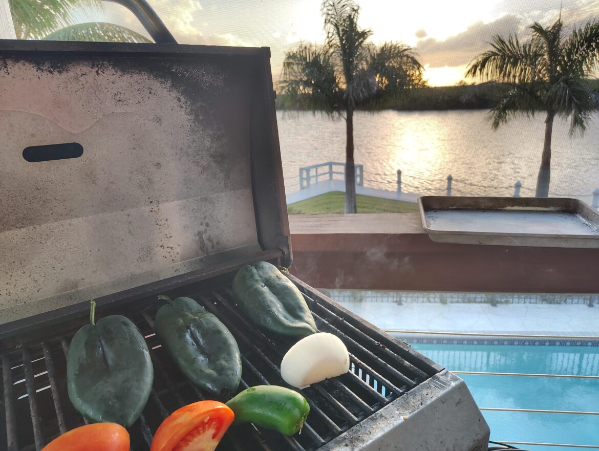 This little baby grill is useless for cooking most things but it's an excellent view and tool to blast some veg for salsa and relleno