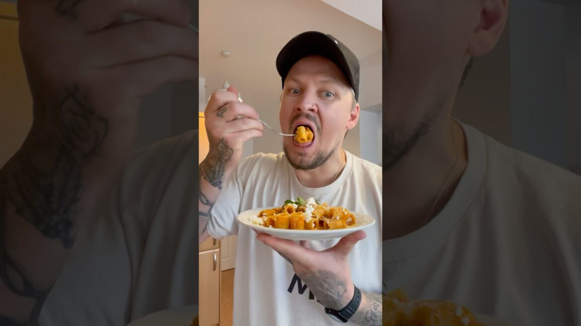 Roasted Red Pepper Pasta #shorts #pasta