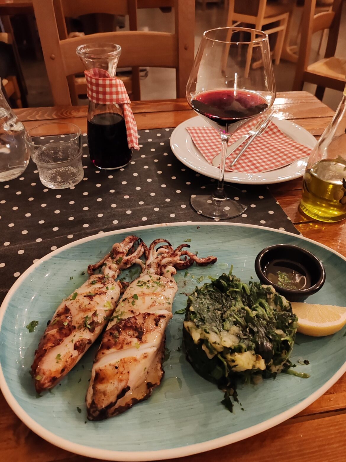 Grilled squids, manigold...Dalmatian style