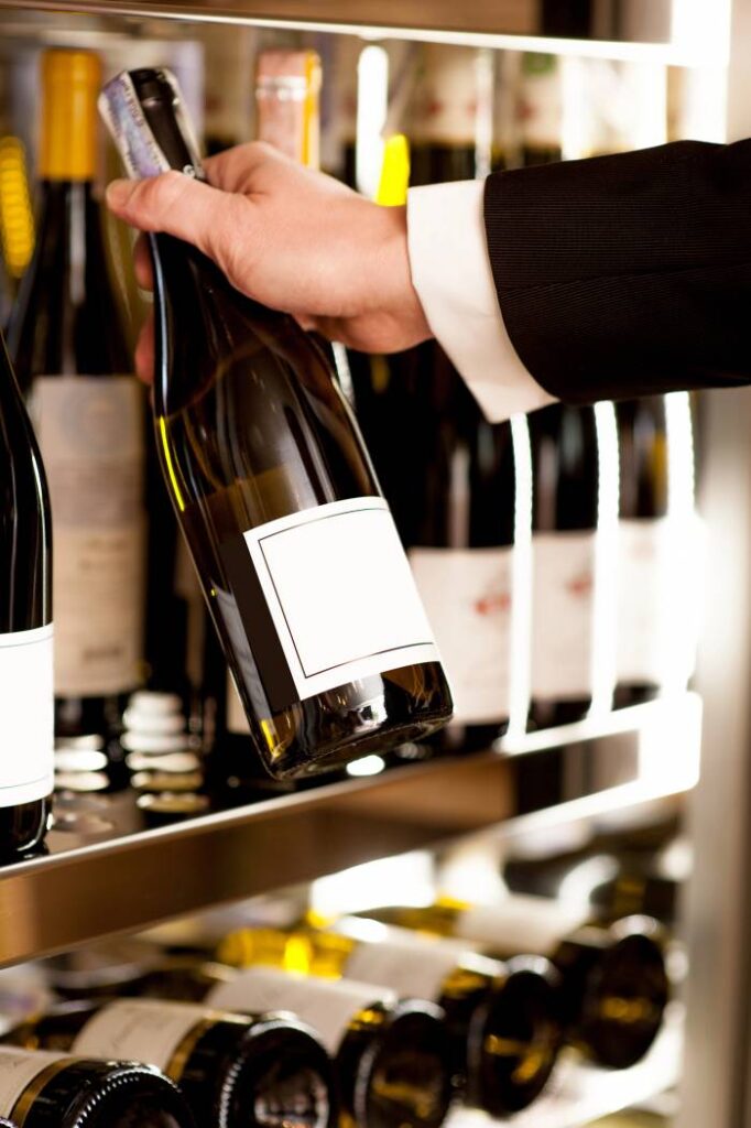 15% Tariff on Italian Wine Threatens $1.7 Billion in U.S. Revenue and 317 Million Euros for Italy