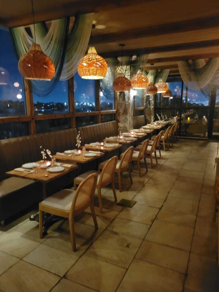 Boathouse Rooftop opens in Astoria with stunning skyline views Boathouse Rooftop opens in Astoria with stunning skyline views