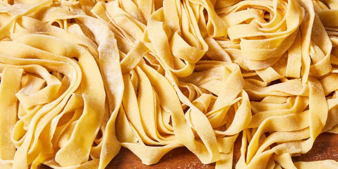 I Asked 5 Italian Chefs for their Favorite Store-Bought Pasta, And They Agreed This is the #1 Feature to Look For On the Label I Asked 5 Italian Chefs for their Favorite Store-Bought Pasta, And They Agreed This is the #1 Feature to Look For On the Label