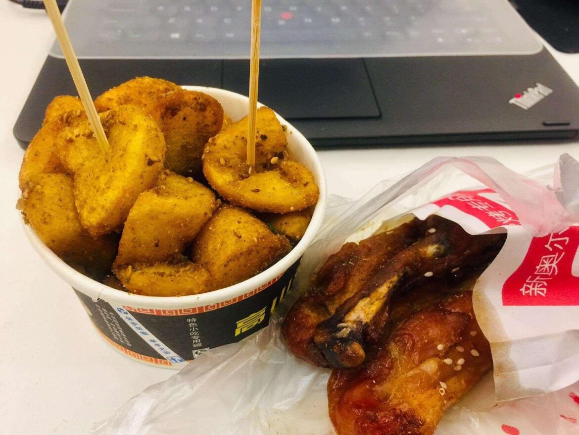 Hot and numbing crispy fried potatoes and grilled leg quarter -Wuhan total 15¥