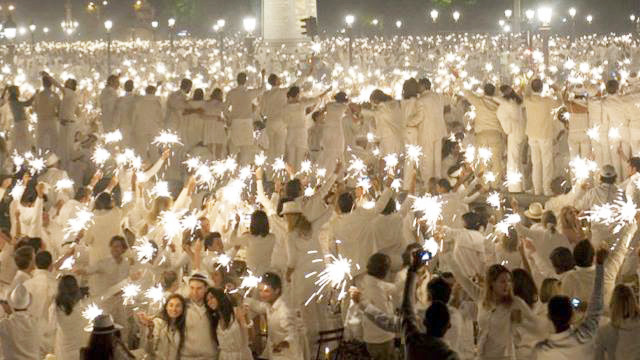 The secret French dinner party "Diné en Blanc" arrives in Japan for the first time