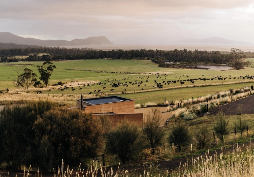 First Look: Scottish-French Restaurant Oirthir Opens in the Old Van Bone Site First Look: Haggis With Fine-Dining Flair? It’s a Thing at Scottish-French Restaurant Oirthir