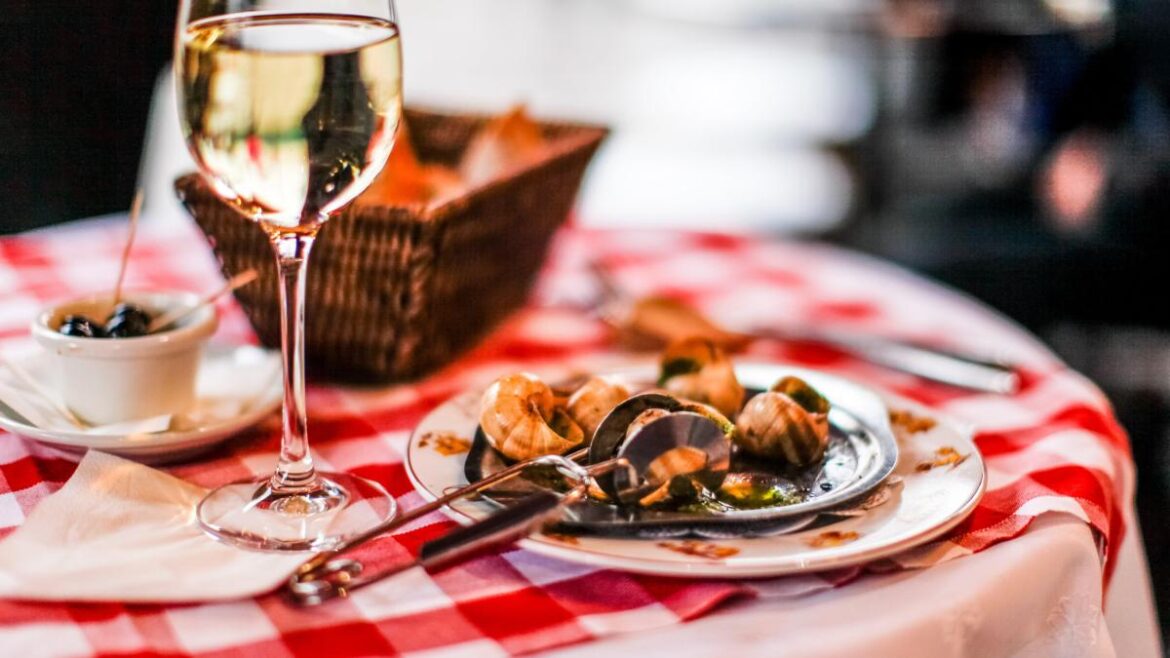 Thieves take €90,000 of snails meant for Michelin-starred restaurants