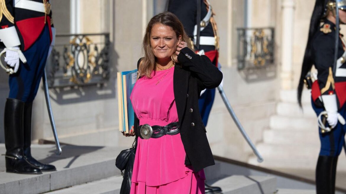 Minister tells crisis-hit French to budget by ‘cooking like Granny’ Minister tells crisis-hit French to budget by ‘cooking like Granny’