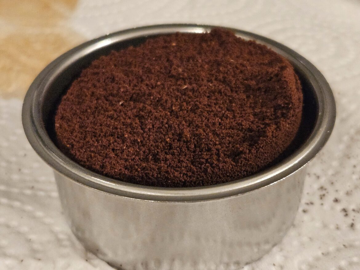 How do you deal with the edge that appears after removing the dosing ring?