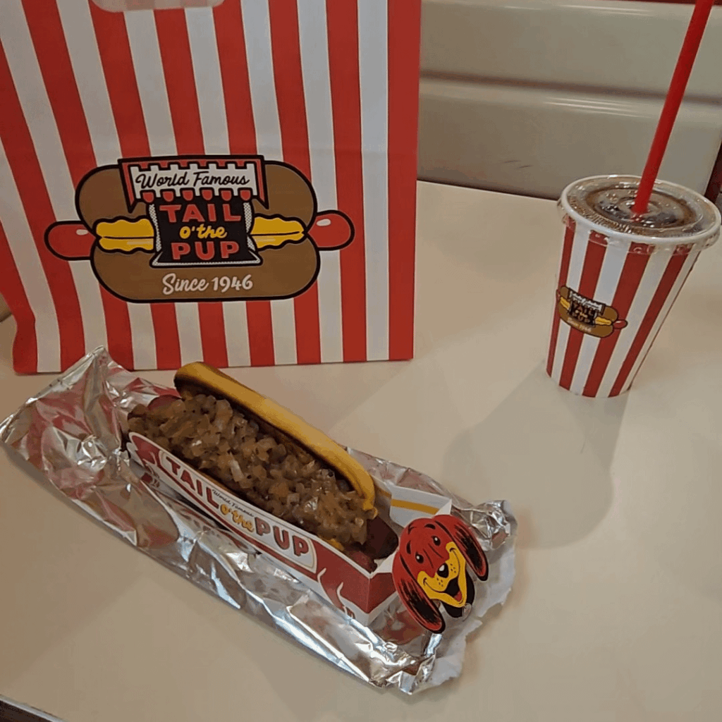 1946 Dog at Tail O' The Pup