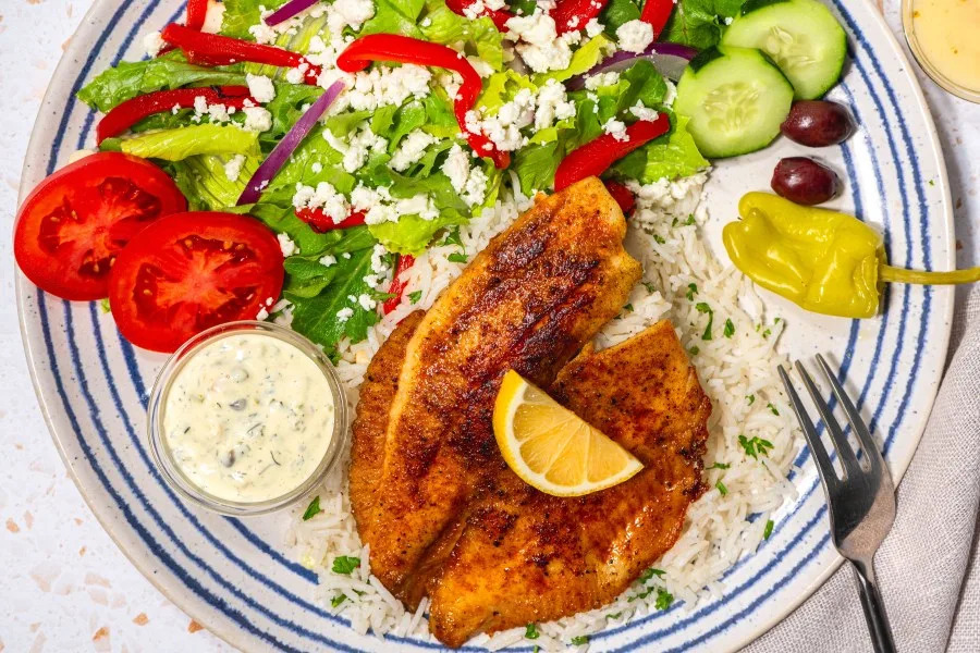 Taziki’s offers healthy dishes in alignment with a classic Mediterranean diet. The menu features appetizers, salads, hearty entrees, gyros, baklava and more, with options that are gluten-free, vegetarian or vegan-friendly.
