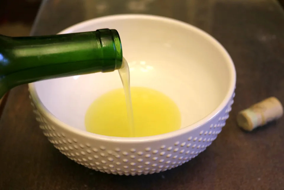 Olive oil in your water isn't the best fix for sticky pasta.