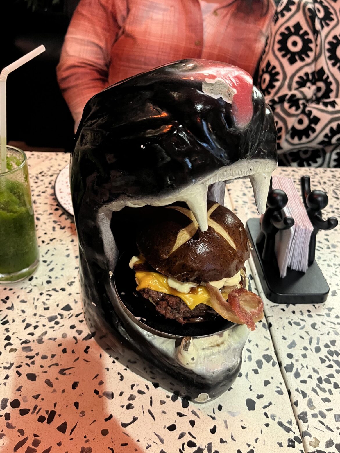 Everyone else at my table got regular plates