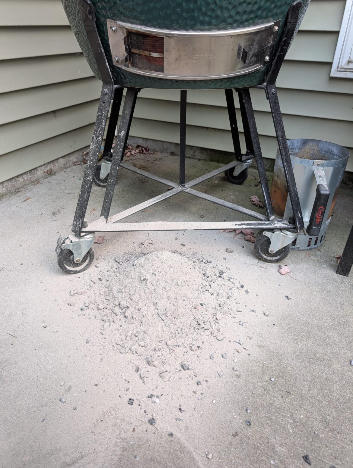 PSA: go buy something to clean out that space under the vents....I might have just got one today...