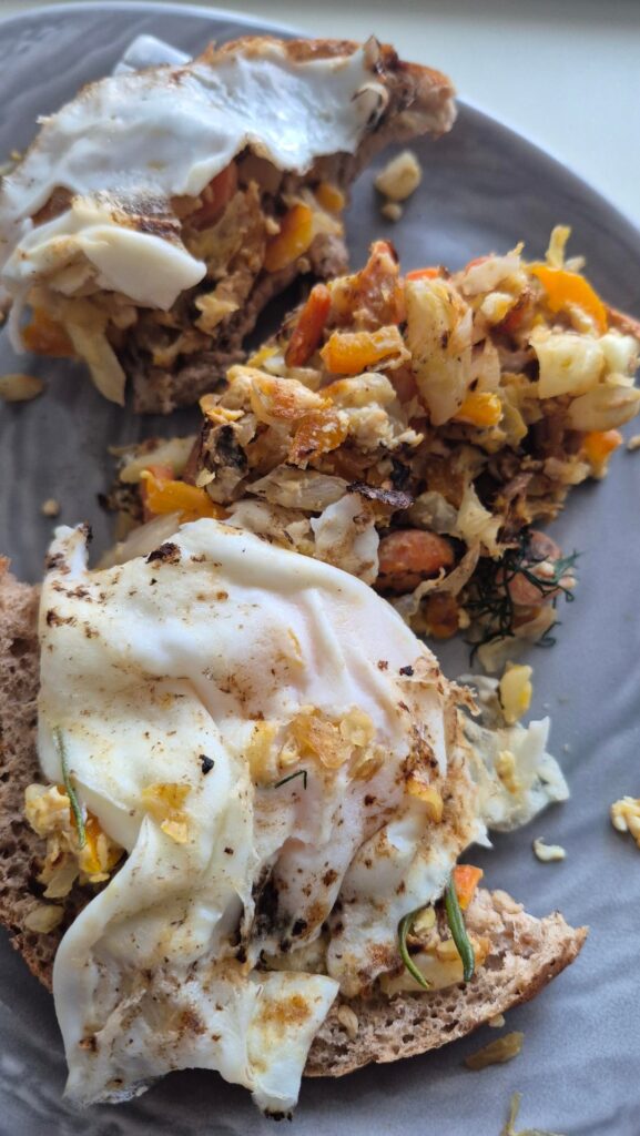 Keto Bagel, Eggs, Carrots, and Cabbage