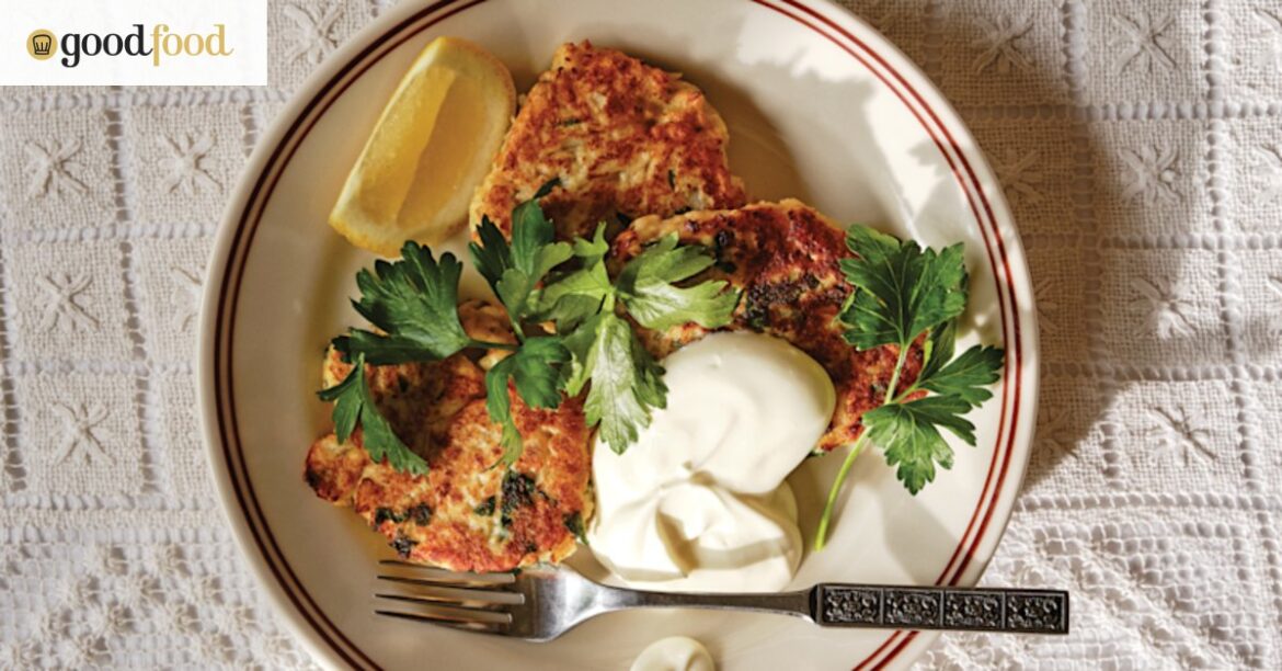 Vegetarian Mediterranean recipes including cauliflower fritters, pumpkin pie, green minestrone and zucchini pie
