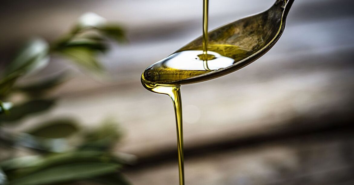 Brits warned storing olive oil in 1 common spot is a big mistake