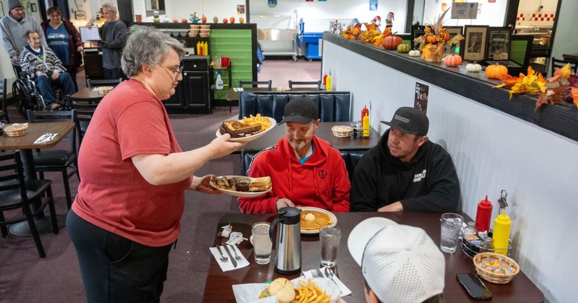 Dining out in Washington costs more than you think, new study on chain restaurants shows Dining out in Washington costs more than you think, new study on chain restaurants shows