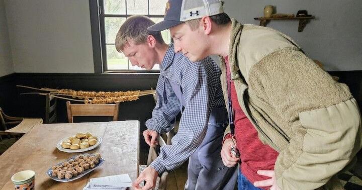 CHRISTMAS PAST: Food for holidays, cold weather clothing demonstrated at Hunter’s Home | News CHRISTMAS PAST: Food for holidays, cold weather clothing demonstrated at Hunter's Home | News