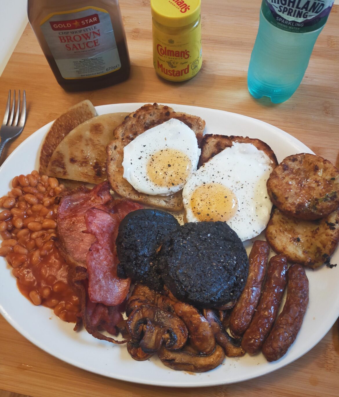 First meal of the day at 5pm. Inhaled the lot in under 10 minutes