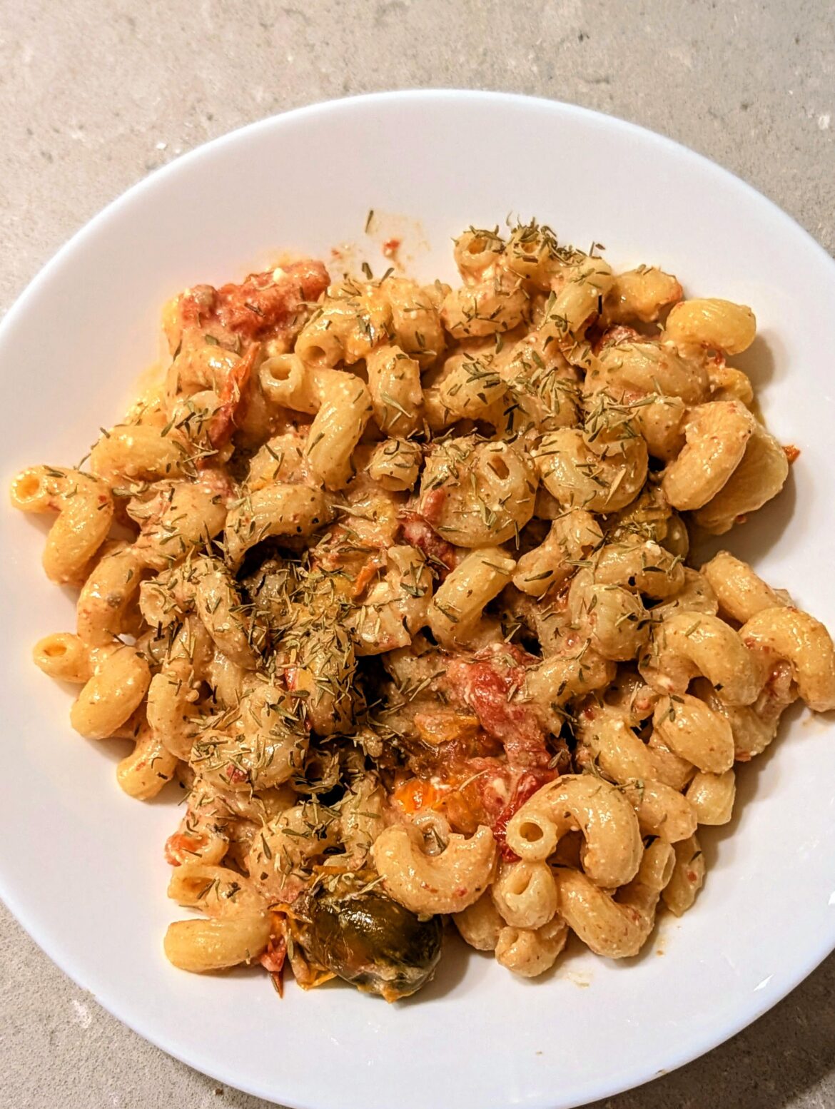 Baked Feta pasta with Tomatoes