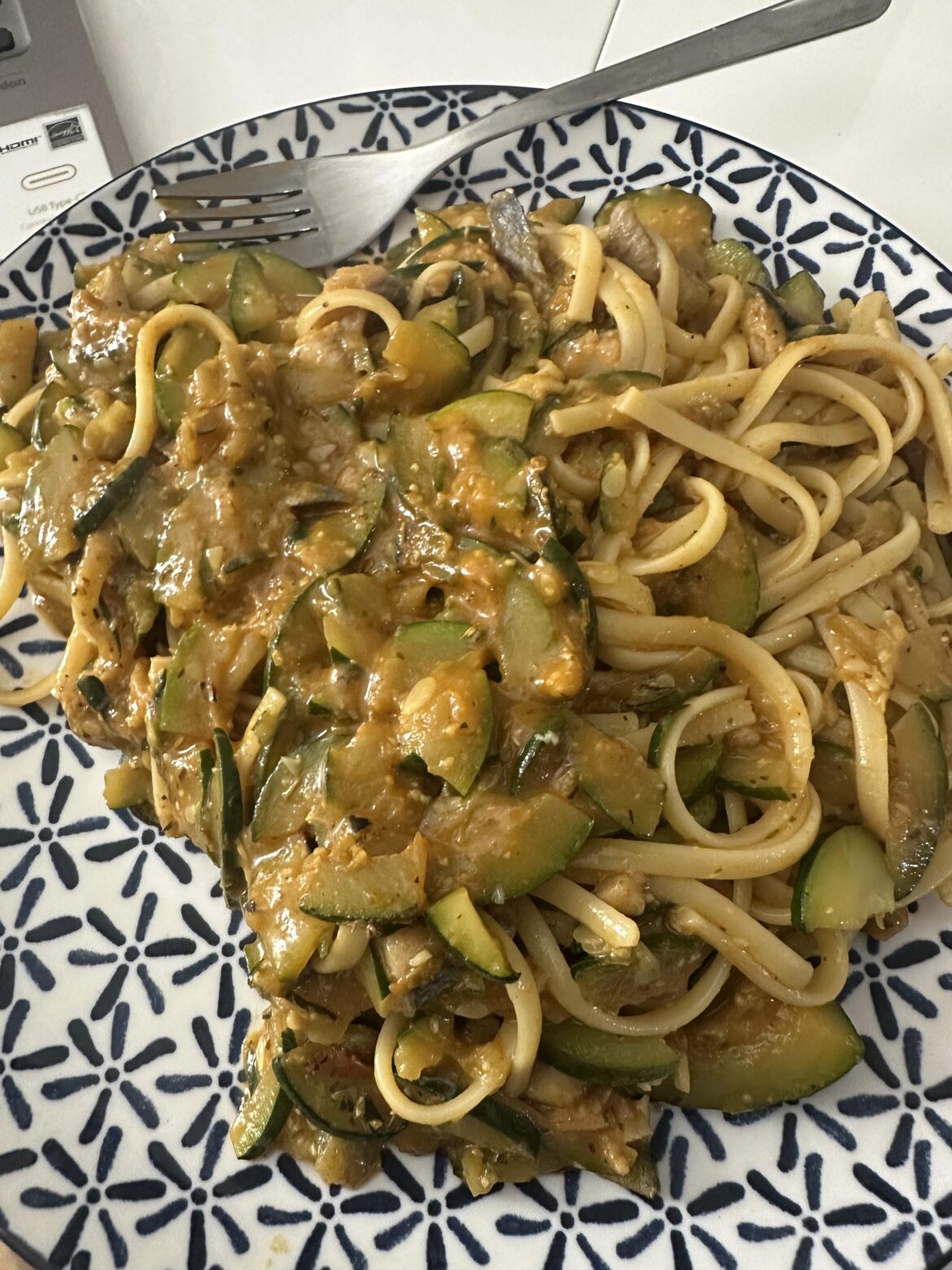 Zucchini / smoked herring pasta Zucchini / smoked herring pasta