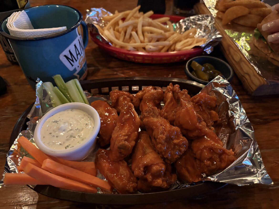 If you find yourself in Todos Santos Mexico with a hankering for wings, may I suggest Mangus?