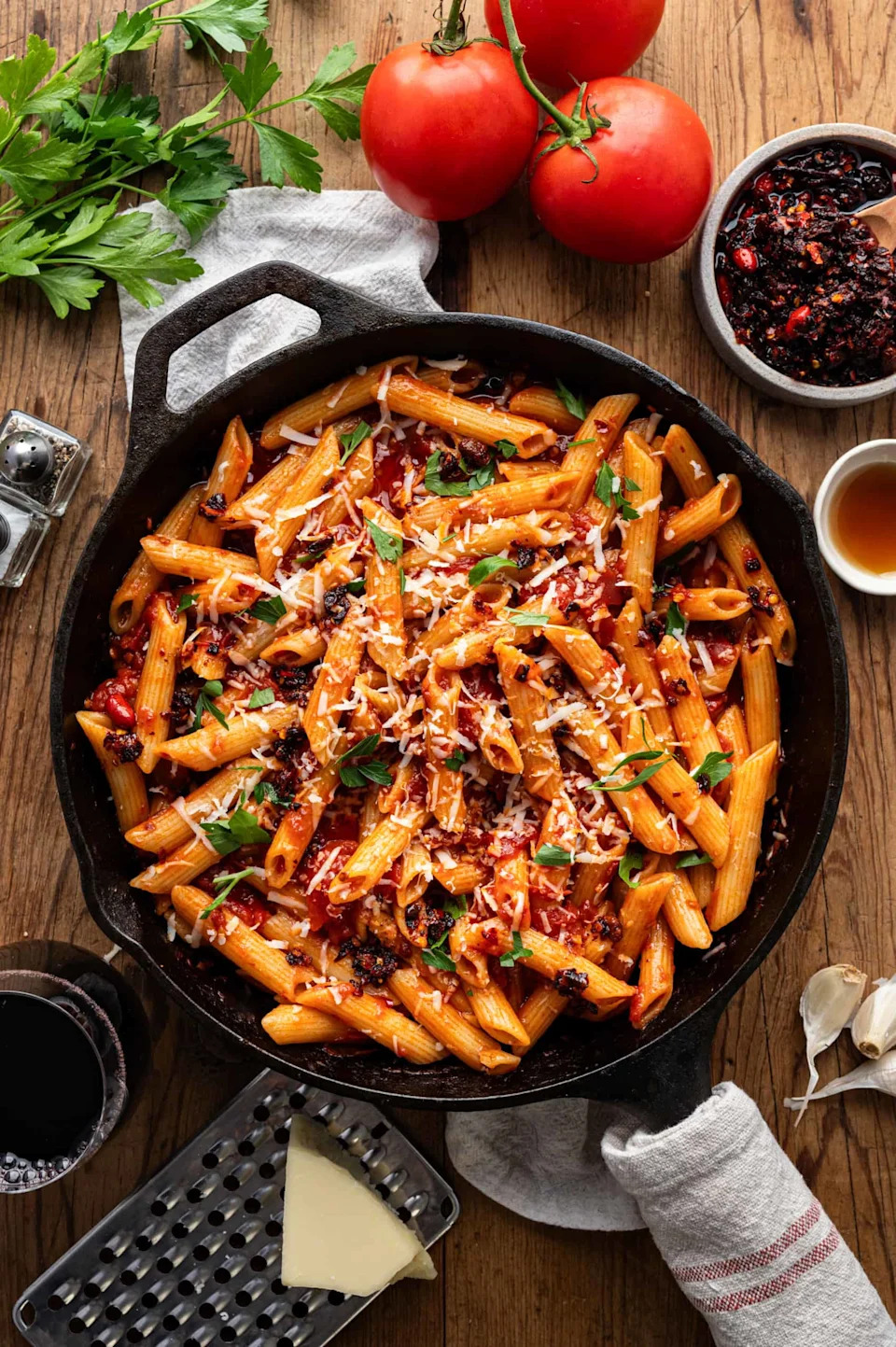 A close up shot penne arrabbiata.