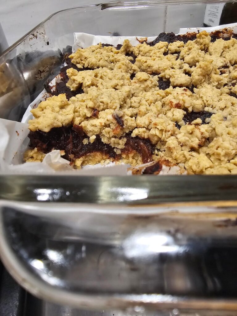 Date crumble