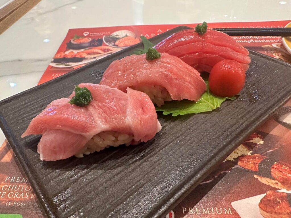 Back again with some more bluefin and friends!