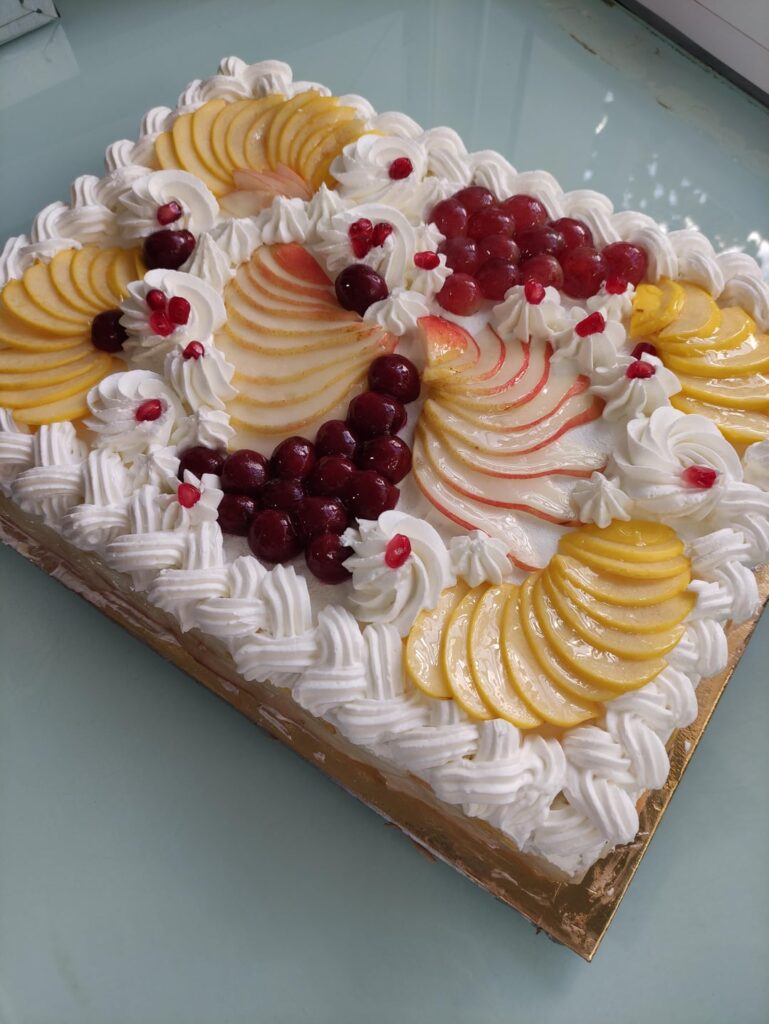 I made theses birthday cakes