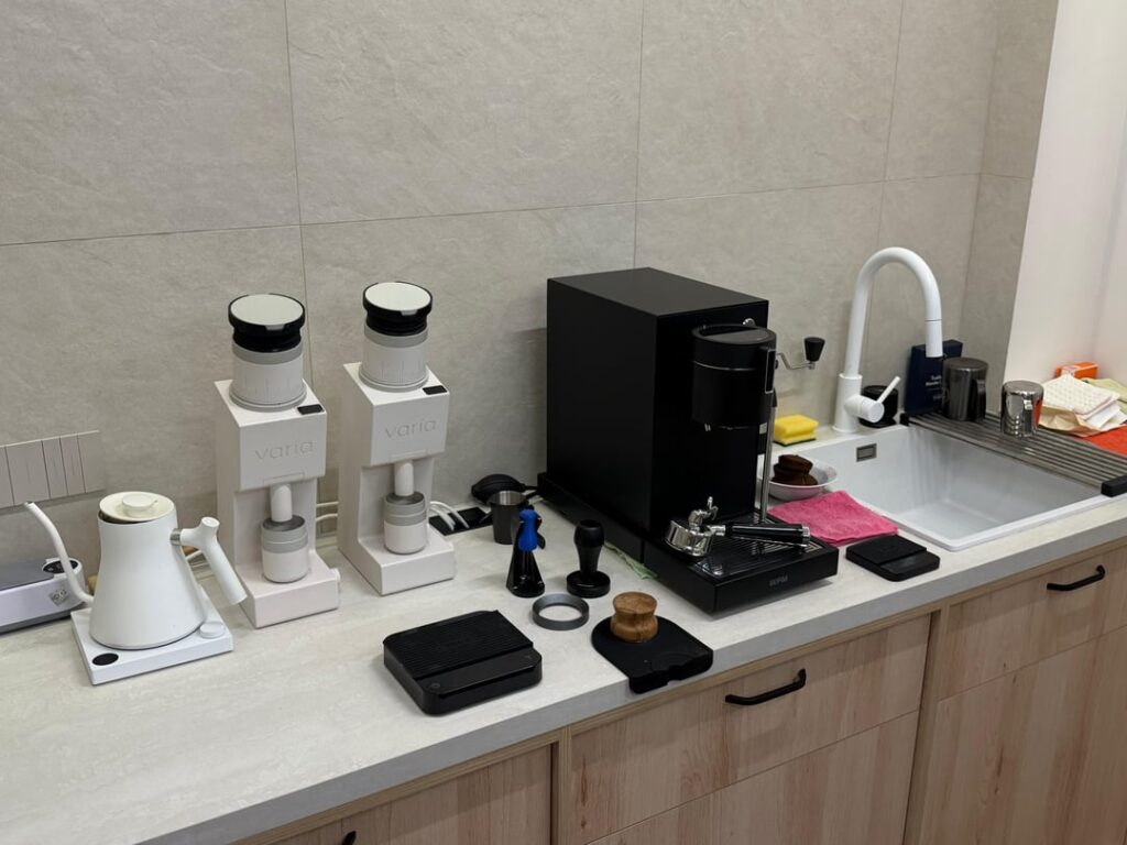 After so many years of tight spaces, no more bumping into eachother in the same kitchen